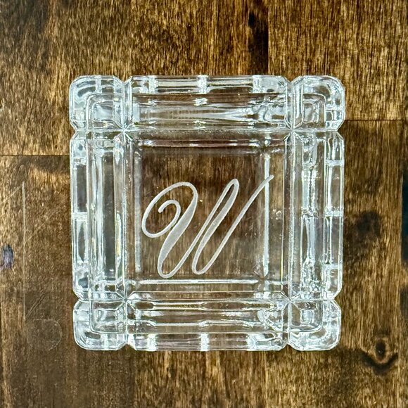 VTG 24% Lead Crystal Trinket Box w/ Lid Clear "W" Monogram Jewelry - Picture 1 of 9